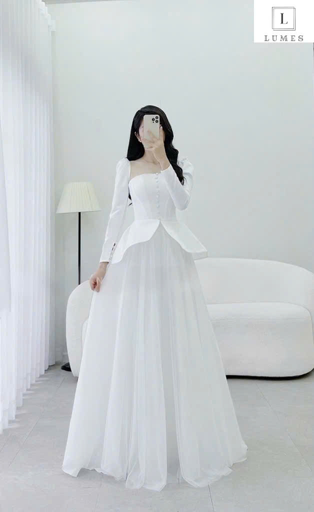 vay-cuoi-me-bau-thiet-ke-peplum-tuyet-dep