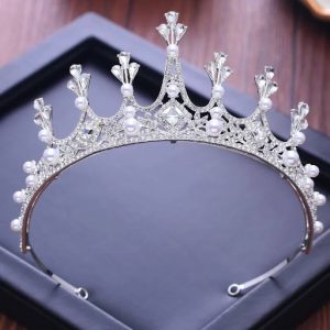 Vương miện đính ngọc trai nhỏ